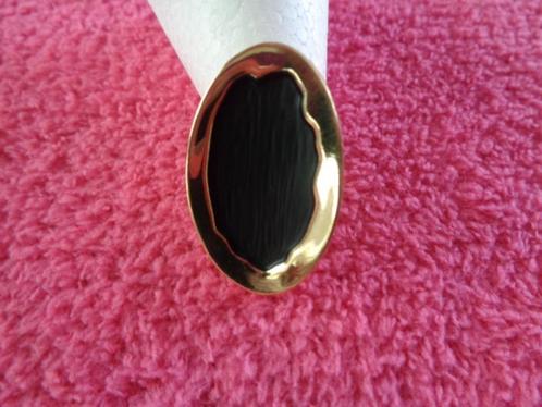Bague fantaisie Ovale Noire / Dorée., Handtassen en Accessoires, Ringen, Nieuw, Dame of Heer, Goud, Overige materialen, Ophalen of Verzenden