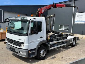 Mercedes-Benz ATEGO 1218 haaksysteem + fassi f80 (bj 2007) beschikbaar voor biedingen