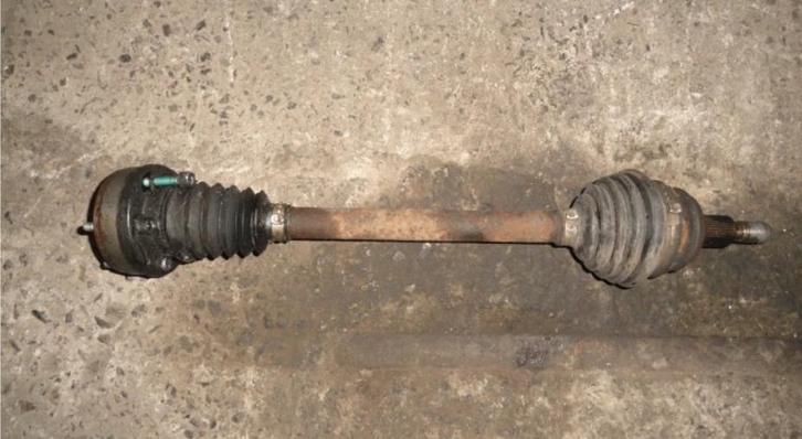 A vendre cardan conducteur 19SDI Golf 4 Bora Seat Ibiza Polo, Auto-onderdelen, Motor en Toebehoren, Peugeot, Seat, Gebruikt, Ophalen