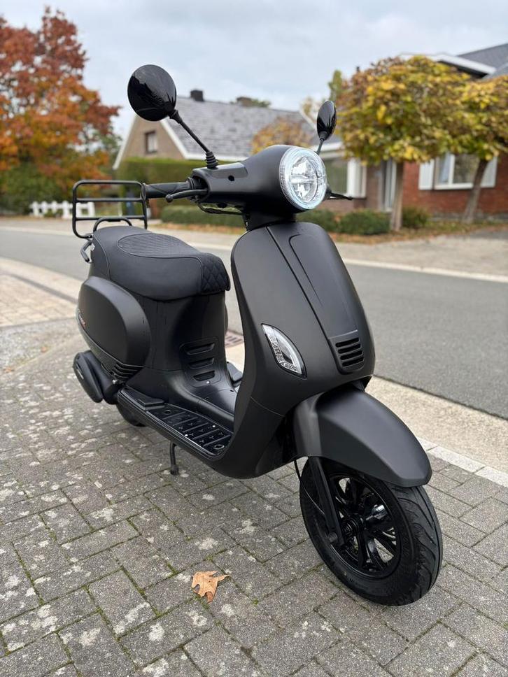 GTS Toscana 10 maanden oud TOPSTAAT ✅, Fietsen en Brommers, Scooters | Overige merken, Zo goed als nieuw, Ophalen of Verzenden