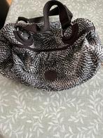 Kipling draagtas, Ophalen