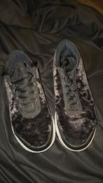 Sneakers velvet zwart, Zwart, Nike, Ophalen of Verzenden, Zo goed als nieuw