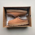 UGG Tasman Chestnut, Beige, Nieuw, Ophalen of Verzenden, Ugg