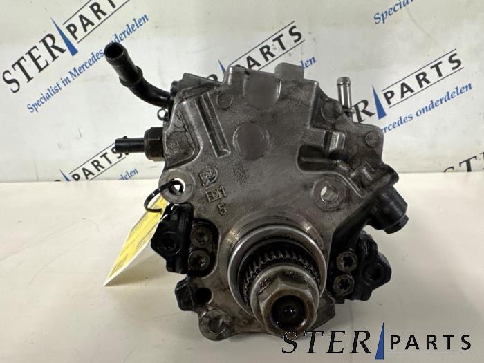 Brandstofpomp Mechanisch van een Mercedes E-Klasse, Auto-onderdelen, Gebruikt, -, Ophalen of Verzenden, -