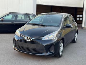 Toyota Yaris 1.3I BENZINE EURO 6B 73KW L.EZ OK Bouwjaar 2015 beschikbaar voor biedingen