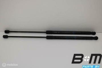 Set gasdrukveren achterklep Audi Q7 4M beschikbaar voor biedingen