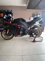 Yamaha R1 Big Bang, Motoren, Bedrijf