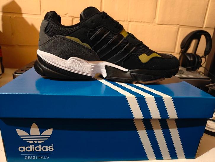 Adidas Yung 96 maat EU 40 2/3 UK 7,5, Kleding | Heren, Schoenen, Nieuw, Ophalen of Verzenden