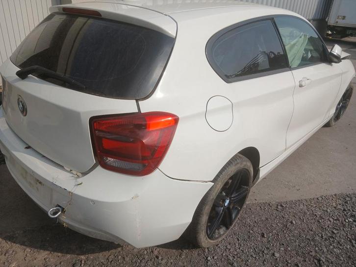 Onderdeel BMW serie 116d f20 motor n47d kleur 300, Auto-onderdelen, Overige Auto-onderdelen, BMW, Ophalen of Verzenden