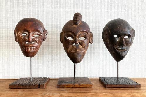 3 Himalaya maskers  (Gurung, Magar of Tamang), Antiek en Kunst, Kunst | Beelden en Houtsnijwerken, Ophalen