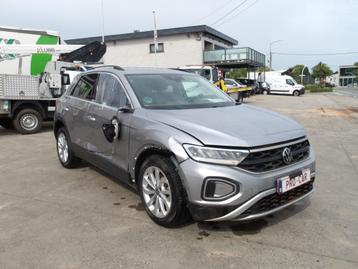 Dégâts causés par l'eau sur la VW T-Roc ! ! ! !, Argent ou Gris, Achat, Euro 6, Entreprise