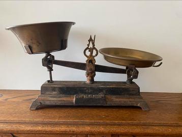 Huishoudweegschaal vintage huisweegschaal beschikbaar voor biedingen