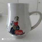 Chope à bière VEGA porcelaine de Limoges 60's., Enlèvement ou Envoi, Comme neuf, Chope(s), Autres marques