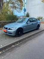 BMW 318i E90 Duitse documenten, Auto's, 4 deurs, Zwart, Zwart, Particulier