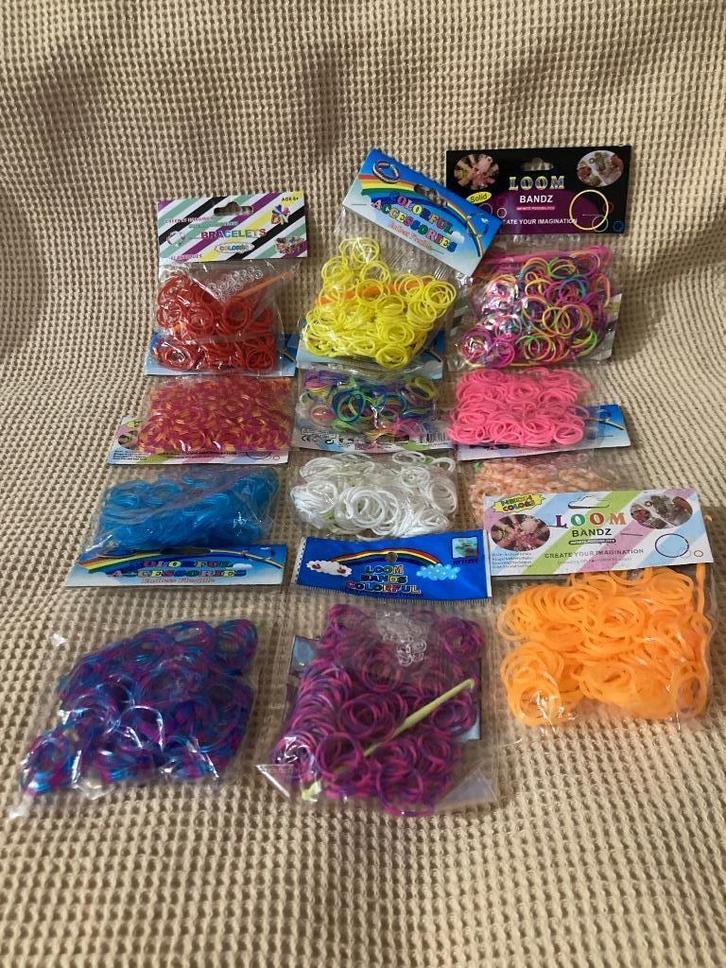 Loom bandjes 10 zakjes verschillende kleuren, Hobby en Vrije tijd, Knutselen, Nieuw, Knutselwerk, Ophalen of Verzenden
