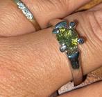 Zilver mlerigi ring met groene geslpen steen maat 20, IJzer of Staal, 19 tot 20, Nieuw, Ophalen of Verzenden