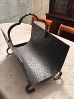 Gesmede houder voor brandhout of kranten, Enlèvement, Comme neuf