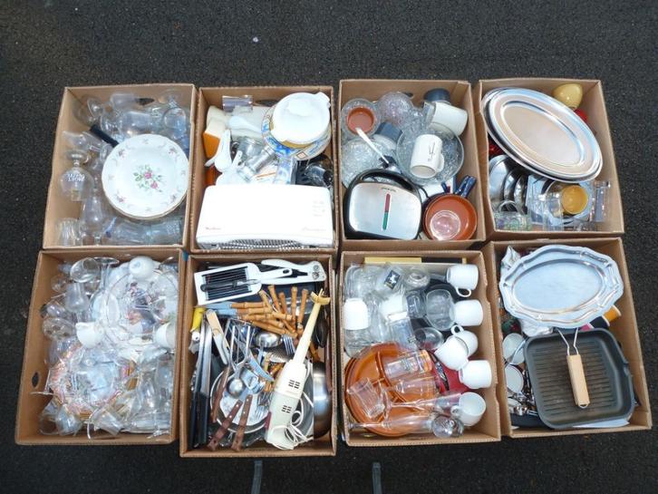 gros lot de vaisselle tout venant (30 caisses pleines), Huis en Inrichting, Keuken | Servies, Gebruikt, Ophalen