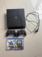 Playstation 4, 500 GB, Enlèvement, Utilisé, Avec 2 manettes