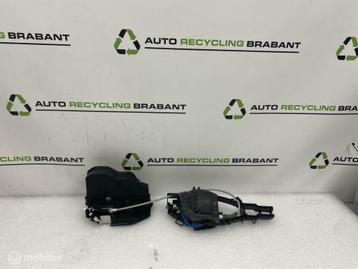 Slotmechanisme Links Achter BMW 1 Serie F20 ORIG 51227229459 beschikbaar voor biedingen