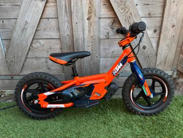 Stacyc 12 inch origineel ktm voor de jonge crossertjes beschikbaar voor biedingen