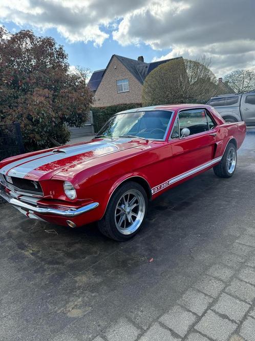 Ford mustang V8 in topstaat, Auto's, Oldtimers, Particulier, Ford, Benzine, Coupé, 3 deurs, Automaat, Rood, Zwart, Leder, Achterwielaandrijving