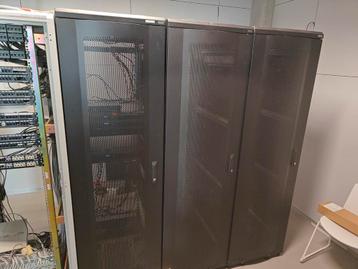 Digitus 42U serverrack x3 beschikbaar voor biedingen