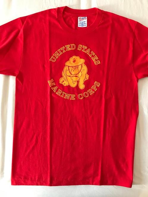 USMC Marine Corps Red Retro Bulldog Hanes T-SHIRT NIEUW, Verzamelen, Militaria | Algemeen, Marine, Kleding of Schoenen, Ophalen of Verzenden
