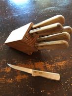 Messen met houten heft in messenblok, Ophalen of Verzenden, Gebruikt, Hout