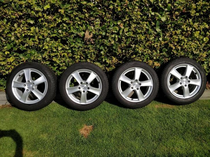 Uniroyal M+S winterbanden 225/50/17 met aluminium velgen, Auto-onderdelen, Banden en Velgen, Banden en Velgen, Winterbanden, 17 inch