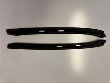 911.555.559.60 L + 911.555.560.60 afdekstrip beschikbaar voor biedingen