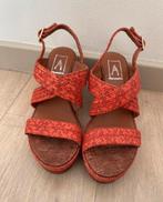 Sleehak, Kleding | Dames, Schoenen, Pumps, Ophalen of Verzenden, Zo goed als nieuw, Alexandra