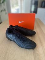Chaussures de football Nike - taille 46 - presque neuves, Sports & Fitness, Football, Enlèvement ou Envoi, Comme neuf, Chaussures