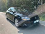 VW JETTA 1.6tdi - perfecte staat - compleet boek -, Auto's, Volkswagen, Euro 5, Stof, Parkeersensor, Zwart