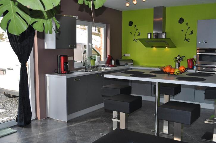 afwerkingswerkzaamheden, Diensten en Vakmensen, Schilders en Behangers, Behangen, Binnenschilderwerk, Buitenschilderwerk, Decoratieschilderwerk