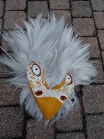 Masker carnaval, Ophalen