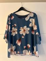 Blauwe blouse met bloemen, Kleding | Dames, Blouses en Tunieken, Ophalen of Verzenden, Zo goed als nieuw, Maat 42/44 (L), Blauw