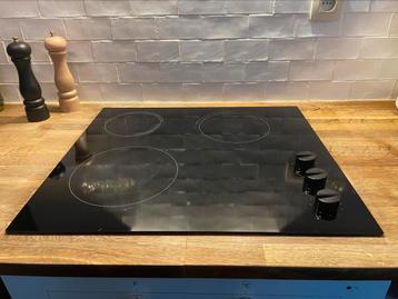Taque de cuisson à induction. beschikbaar voor biedingen