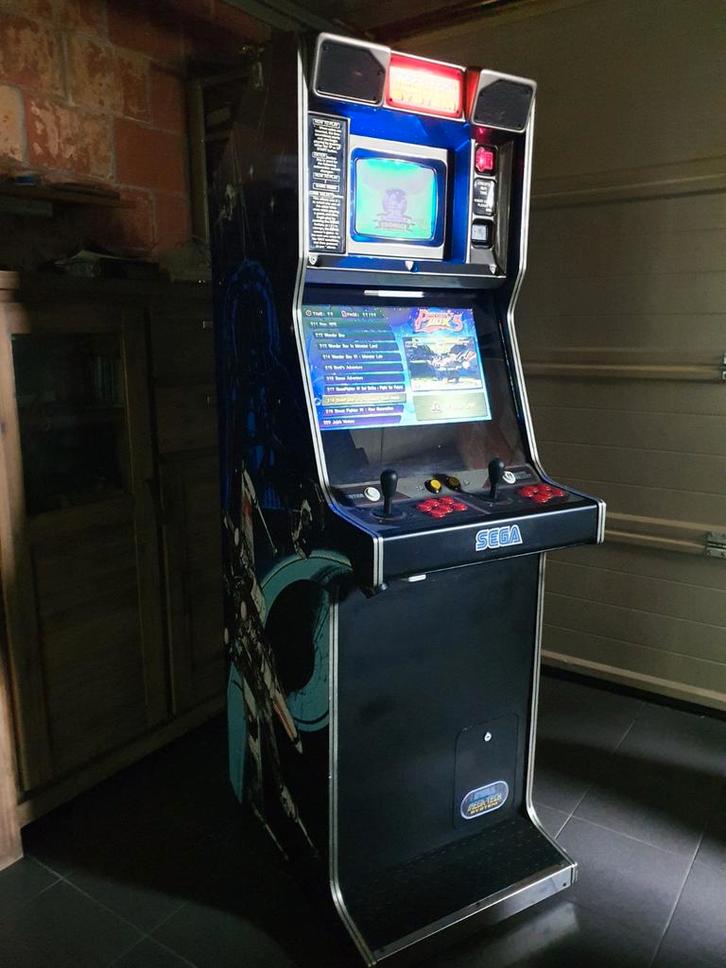 Sega MEGA-TECH arcade cabinet custom, Verzamelen, Automaten | Gokkasten en Fruitautomaten, Zo goed als nieuw, Ophalen