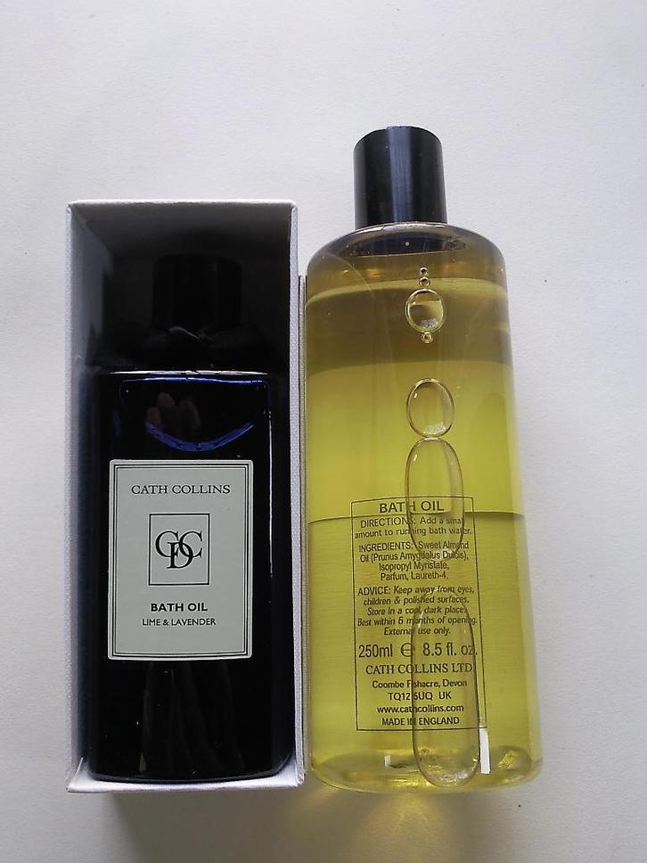 2 X huiles essentielles pour jacuzzi/bain/douche 1+1 GRATUIT, Bijoux, Sacs & Beauté, Beauté | Soins du corps, Neuf, Baignoire & Douche