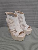 Witte hoge hakken maat 38, Kleding | Dames, Schoenen, ANDERE, Wit, Ophalen of Verzenden, Schoenen met hoge hakken