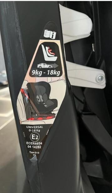 Kinderstoel met draaisysteem (9-18KG) beschikbaar voor biedingen