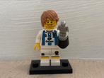 Lego collectible minifigure col04-11 soccer player, Ophalen of Verzenden, Zo goed als nieuw, Lego