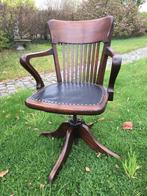 Verschillende antieke / klassieke bureaustoelen, Ophalen