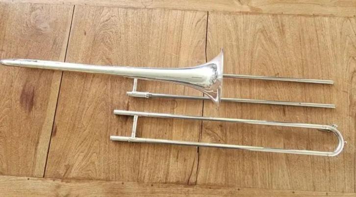 King 605 Bb Tenor Trombone silver plated, Muziek en Instrumenten, Blaasinstrumenten | Trombones, Gebruikt, Tenor, Ophalen