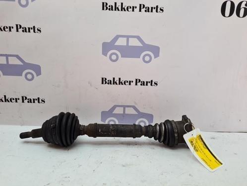Aandrijfas links-voor van een Volkswagen Beetle, Auto-onderdelen, Remmen en Aandrijving, Volkswagen, Gebruikt, 3 maanden garantie