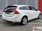 Volvo V60 2.4 D6 AWD Plug-In Hybrid Summum | Leder | Climate, Auto's, Volvo, Automaat, Zwart, 48 g/km, Wit