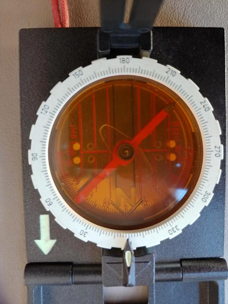 Boussole de mars Eschenbach vintage, Antiquités & Art, Antiquités | Outils & Instruments, Enlèvement ou Envoi