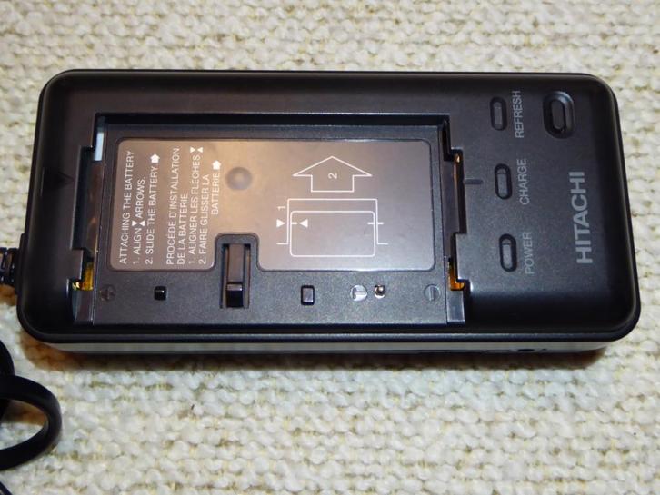 Hitachi Oplader, Audio, Tv en Foto, Opladers, Zo goed als nieuw, Ophalen