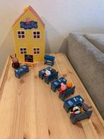 Peppa Pig huisje met klasje, Enfants & Bébés, Jouets | Maisons de poupées, Utilisé, Enlèvement ou Envoi